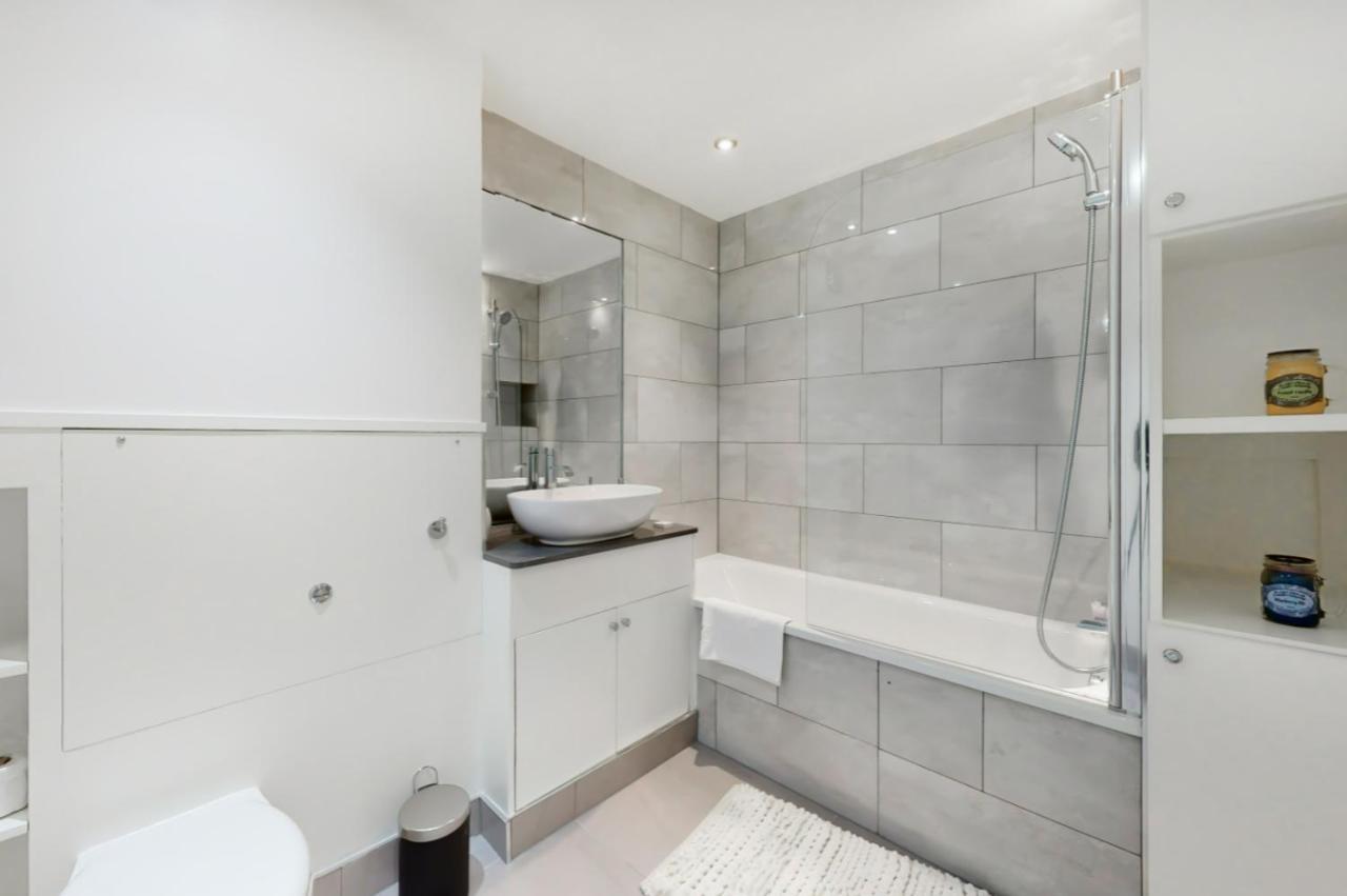 Elegant 1Bed Flat With Parking 5 Min To Hackney Wick Appartement Londen Buitenkant foto